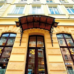 reikartz-dworzec.hotelslviv.net/